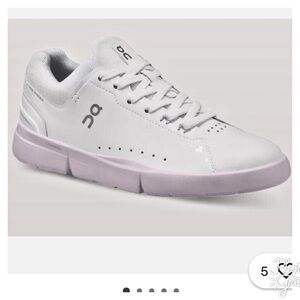 On Running The Roger Advantage White and Pink Sneakers